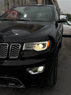 جیپ گراند شیرۆکی